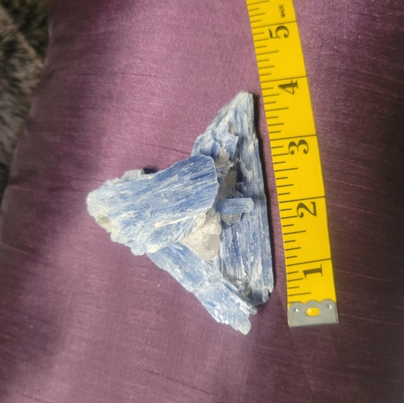Blue Kyanite Crystal - Picture 10 of 11